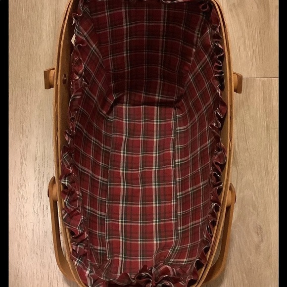 Longaberger 1991 Christmas Collection Basket - Picture 2 of 8